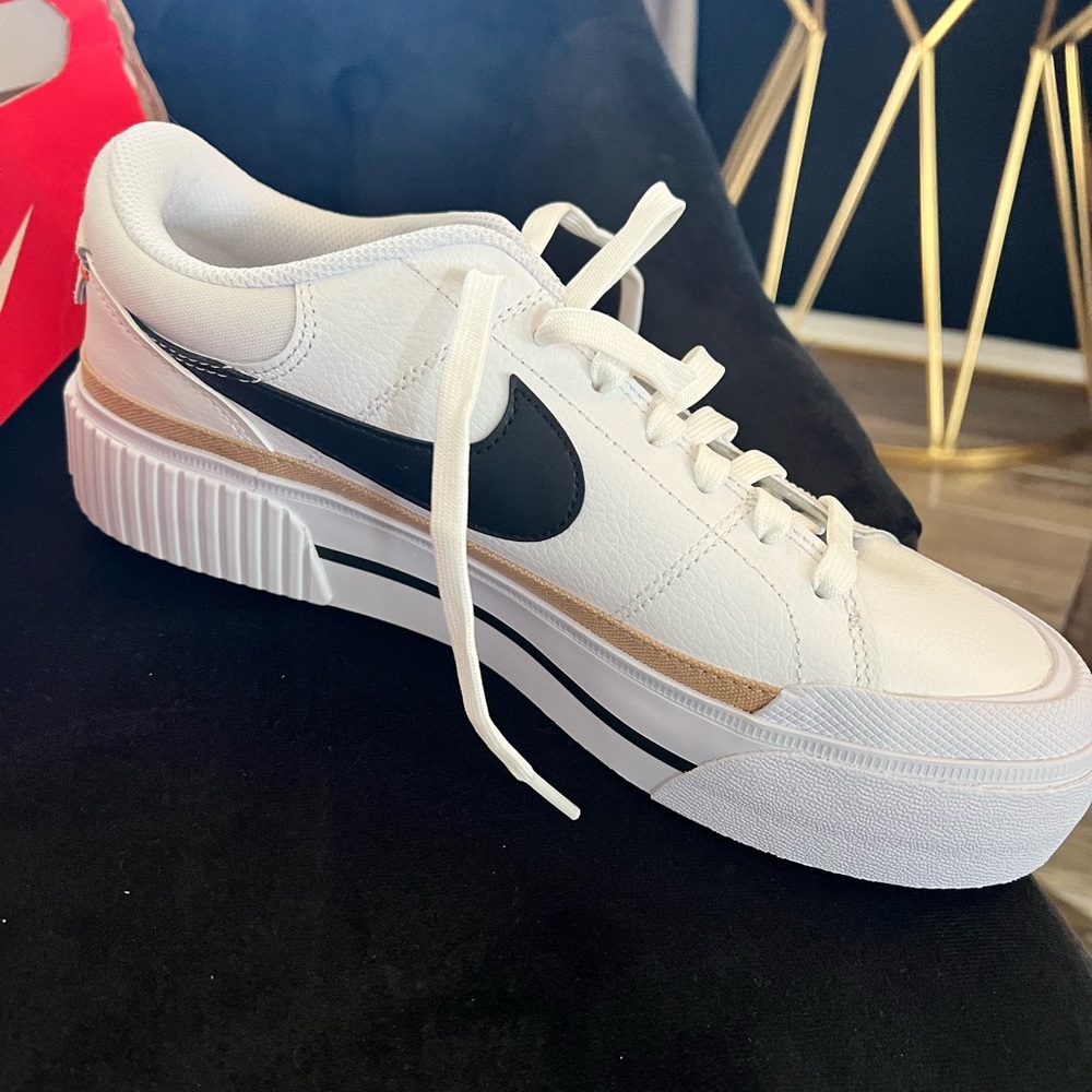 Nike | Court Legacy 9